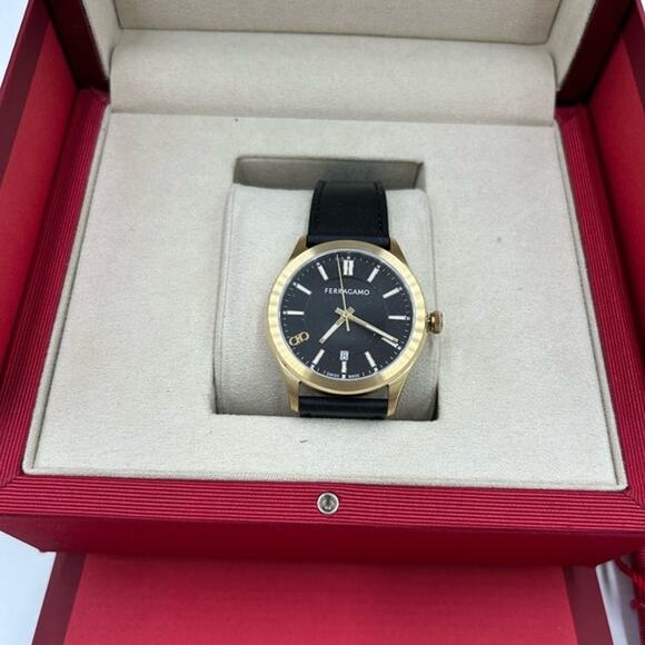 Men's Salvatore Ferragamo, Swiss watch 42 mm black strap NWT - Picture 1 of 8